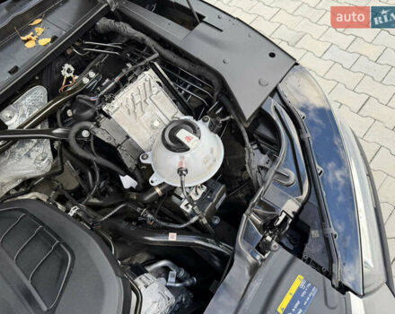 Синий Ауди Ку 5, объемом двигателя 2 л и пробегом 177 тыс. км за 24799 $, фото 89 на Automoto.ua