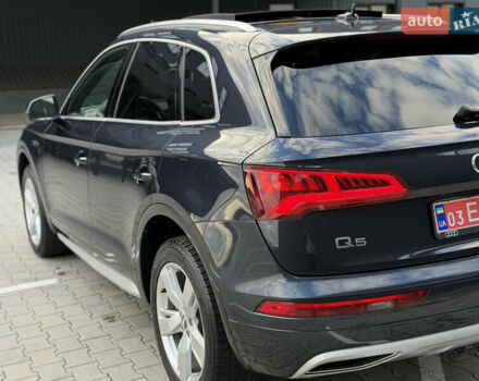 Синий Ауди Ку 5, объемом двигателя 2 л и пробегом 177 тыс. км за 24799 $, фото 101 на Automoto.ua