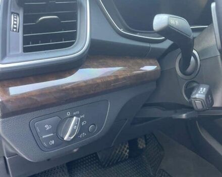 Синій Ауді Ку 5, об'ємом двигуна 2 л та пробігом 140 тис. км за 18200 $, фото 10 на Automoto.ua