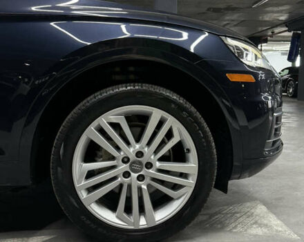 Синій Ауді Ку 5, об'ємом двигуна 2 л та пробігом 125 тис. км за 28000 $, фото 6 на Automoto.ua