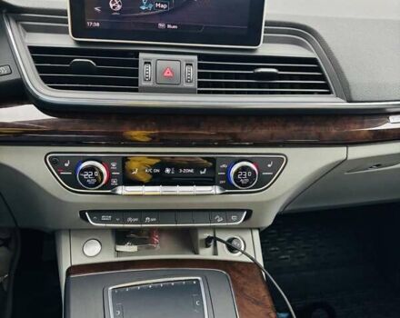 Синий Ауди Ку 5, объемом двигателя 1.98 л и пробегом 109 тыс. км за 28800 $, фото 24 на Automoto.ua