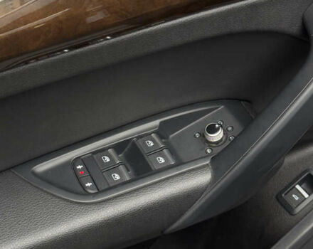 Синий Ауди Ку 5, объемом двигателя 1.98 л и пробегом 62 тыс. км за 26000 $, фото 28 на Automoto.ua