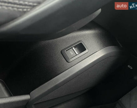 Синий Ауди Ку 5, объемом двигателя 1.98 л и пробегом 123 тыс. км за 24500 $, фото 48 на Automoto.ua