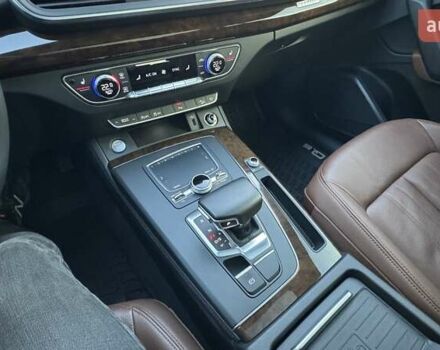 Синий Ауди Ку 5, объемом двигателя 1.98 л и пробегом 77 тыс. км за 31800 $, фото 36 на Automoto.ua