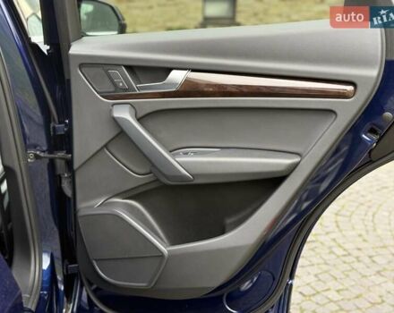 Синий Ауди Ку 5, объемом двигателя 2 л и пробегом 79 тыс. км за 25999 $, фото 72 на Automoto.ua