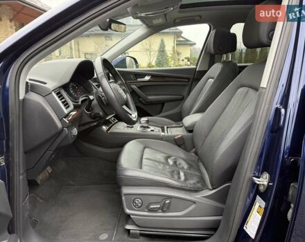 Синий Ауди Ку 5, объемом двигателя 2 л и пробегом 79 тыс. км за 25999 $, фото 66 на Automoto.ua