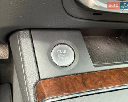 Синій Ауді Ку 5, об'ємом двигуна 2 л та пробігом 85 тис. км за 24900 $, фото 48 на Automoto.ua