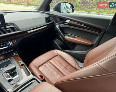 Синій Ауді Ку 5, об'ємом двигуна 1.98 л та пробігом 145 тис. км за 25500 $, фото 31 на Automoto.ua