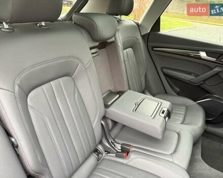 Синий Ауди Ку 5, объемом двигателя 2 л и пробегом 79 тыс. км за 25999 $, фото 76 на Automoto.ua