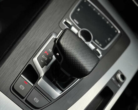 Синий Ауди Ку 5, объемом двигателя 2 л и пробегом 268 тыс. км за 31999 $, фото 37 на Automoto.ua