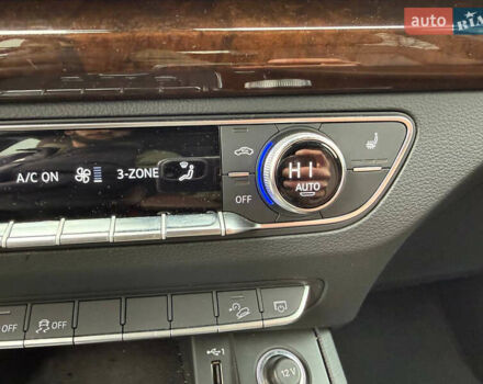 Синій Ауді Ку 5, об'ємом двигуна 2 л та пробігом 85 тис. км за 24900 $, фото 47 на Automoto.ua