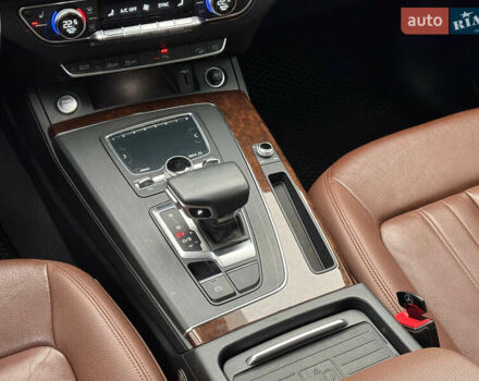 Синій Ауді Ку 5, об'ємом двигуна 1.98 л та пробігом 145 тис. км за 25500 $, фото 33 на Automoto.ua