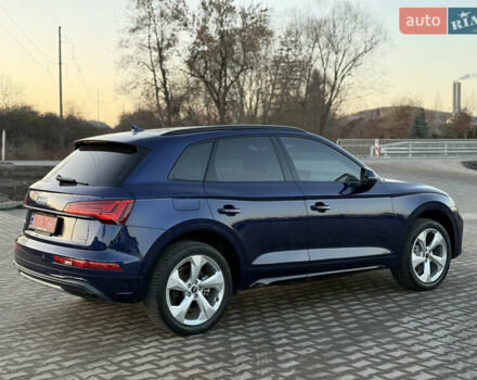 Синий Ауди Ку 5, объемом двигателя 2 л и пробегом 104 тыс. км за 31850 $, фото 3 на Automoto.ua