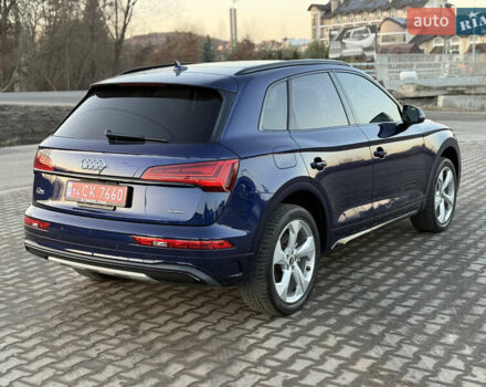 Синий Ауди Ку 5, объемом двигателя 2 л и пробегом 104 тыс. км за 31850 $, фото 4 на Automoto.ua