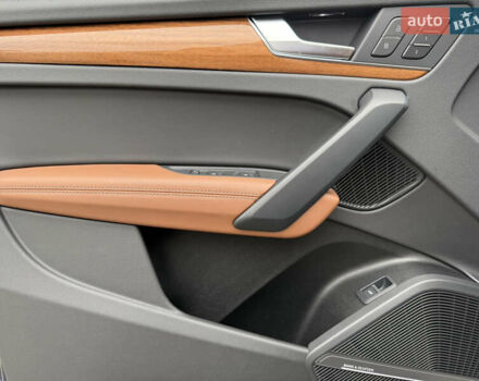 Синий Ауди Ку 5, объемом двигателя 2 л и пробегом 28 тыс. км за 36500 $, фото 16 на Automoto.ua