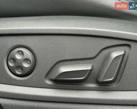 Синий Ауди Ку 5, объемом двигателя 2 л и пробегом 51 тыс. км за 33900 $, фото 28 на Automoto.ua