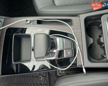 Синій Ауді Ку 5, об'ємом двигуна 1.98 л та пробігом 35 тис. км за 40700 $, фото 11 на Automoto.ua