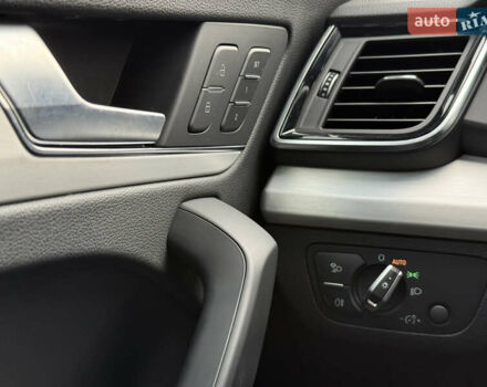 Синий Ауди Ку 5, объемом двигателя 2 л и пробегом 51 тыс. км за 33900 $, фото 23 на Automoto.ua