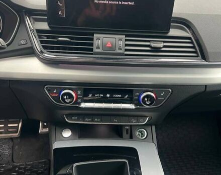 Синій Ауді Ку 5, об'ємом двигуна 1.98 л та пробігом 21 тис. км за 41000 $, фото 21 на Automoto.ua