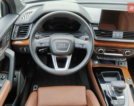 Синій Ауді Ку 5, об'ємом двигуна 2 л та пробігом 42 тис. км за 39700 $, фото 37 на Automoto.ua