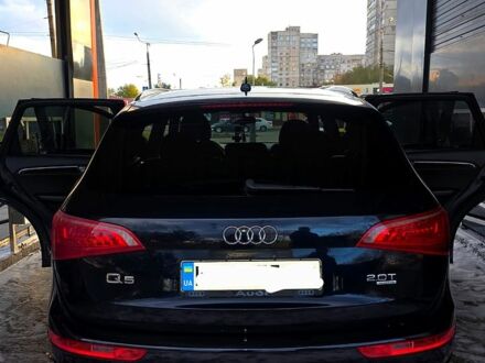 Синій Ауді Ку 5, об'ємом двигуна 2 л та пробігом 22000 тис. км за 12000 $, фото 1 на Automoto.ua