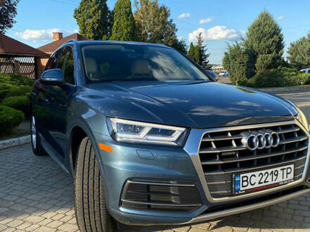 Ауди Ку 5 2018 в Львове на Automoto.ua Синий Ауди Ку 5, объемом двигателя 1.98 л и пробегом 83 тыс. км за 33500 $, фото 1 на Automoto.ua