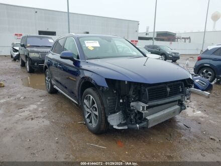 Ауди Ку 5 2021 в Львове на Automoto.ua Синий Ауди Ку 5, объемом двигателя 2 л и пробегом 51 тыс. км за 33000 $, фото 1 на Automoto.ua