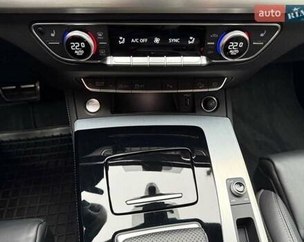 Зелений Ауді Ку 5, об'ємом двигуна 1.97 л та пробігом 41 тис. км за 59990 $, фото 67 на Automoto.ua