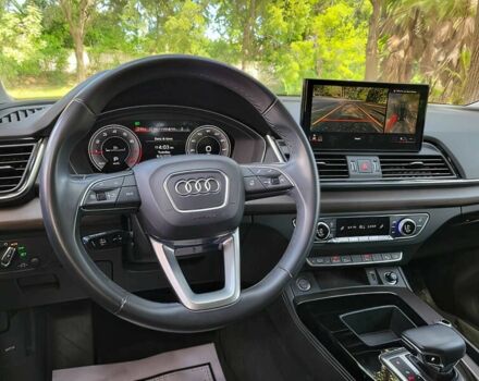 Зелений Ауді Ку 5, об'ємом двигуна 2 л та пробігом 14 тис. км за 10900 $, фото 9 на Automoto.ua