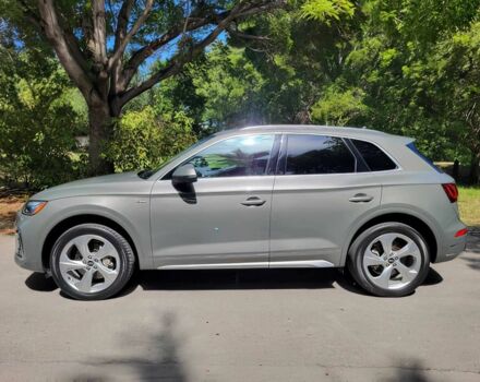 Зелений Ауді Ку 5, об'ємом двигуна 2 л та пробігом 14 тис. км за 10900 $, фото 3 на Automoto.ua