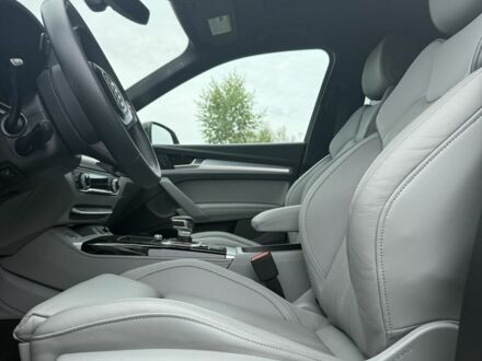 Зелений Ауді Ку 5, об'ємом двигуна 2 л та пробігом 17 тис. км за 34000 $, фото 1 на Automoto.ua