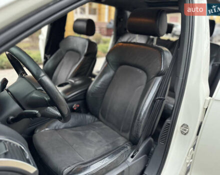 Белый Ауди Ку 7, объемом двигателя 3 л и пробегом 260 тыс. км за 11500 $, фото 78 на Automoto.ua