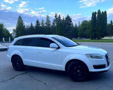 Білий Ауді Ку 7, об'ємом двигуна 4.2 л та пробігом 305 тис. км за 11000 $, фото 3 на Automoto.ua