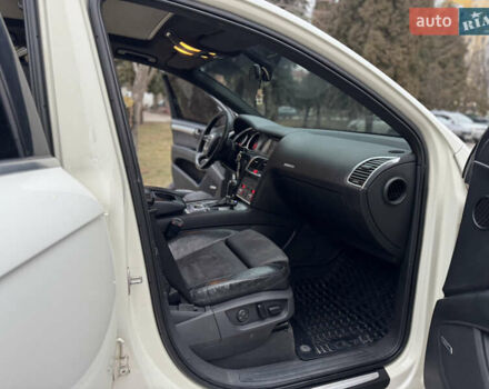Белый Ауди Ку 7, объемом двигателя 3 л и пробегом 260 тыс. км за 11500 $, фото 71 на Automoto.ua