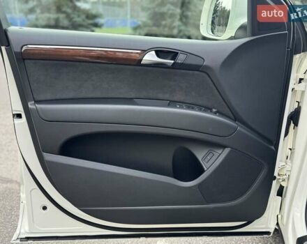 Білий Ауді Ку 7, об'ємом двигуна 3 л та пробігом 159 тис. км за 16500 $, фото 26 на Automoto.ua