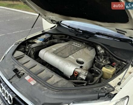 Білий Ауді Ку 7, об'ємом двигуна 3 л та пробігом 159 тис. км за 16500 $, фото 23 на Automoto.ua