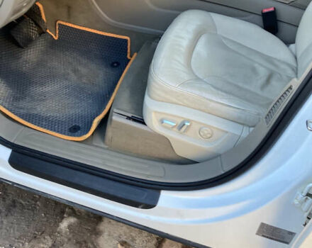 Білий Ауді Ку 7, об'ємом двигуна 3 л та пробігом 214 тис. км за 13500 $, фото 25 на Automoto.ua