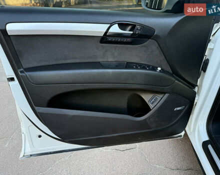 Белый Ауди Ку 7, объемом двигателя 2.97 л и пробегом 350 тыс. км за 17800 $, фото 16 на Automoto.ua