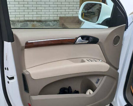 Білий Ауді Ку 7, об'ємом двигуна 3 л та пробігом 214 тис. км за 13500 $, фото 56 на Automoto.ua