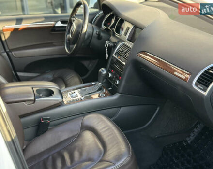 Ауди Ку 7 2010 в Ивано-Франковске на Automoto.ua Белый Ауди Ку 7, объемом двигателя 2.97 л и пробегом 355 тыс. км за 16500 $, фото 29 на Automoto.ua