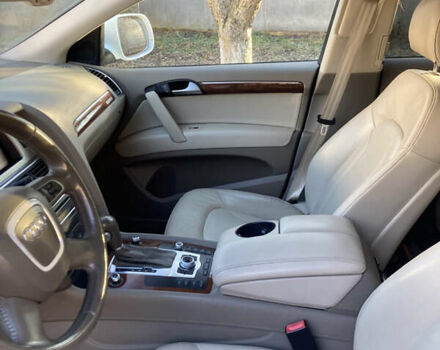 Білий Ауді Ку 7, об'ємом двигуна 3 л та пробігом 214 тис. км за 13500 $, фото 21 на Automoto.ua