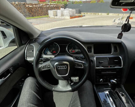 Белый Ауди Ку 7, объемом двигателя 2.97 л и пробегом 301 тыс. км за 16999 $, фото 26 на Automoto.ua