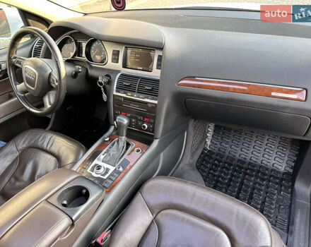 Ауди Ку 7 2010 в Ивано-Франковске на Automoto.ua Белый Ауди Ку 7, объемом двигателя 2.97 л и пробегом 355 тыс. км за 16500 $, фото 27 на Automoto.ua