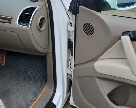 Білий Ауді Ку 7, об'ємом двигуна 3 л та пробігом 214 тис. км за 13500 $, фото 62 на Automoto.ua