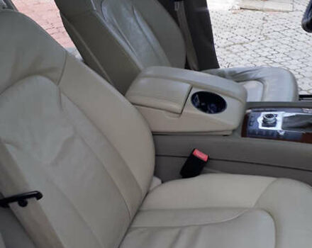 Білий Ауді Ку 7, об'ємом двигуна 3 л та пробігом 214 тис. км за 13500 $, фото 60 на Automoto.ua