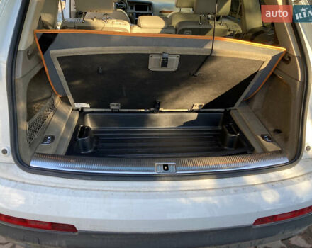 Білий Ауді Ку 7, об'ємом двигуна 3 л та пробігом 214 тис. км за 13500 $, фото 36 на Automoto.ua