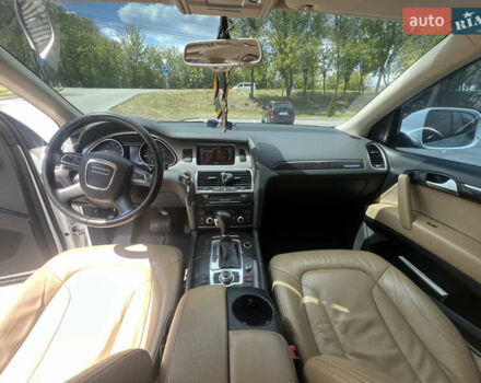 Білий Ауді Ку 7, об'ємом двигуна 3 л та пробігом 240 тис. км за 12000 $, фото 5 на Automoto.ua
