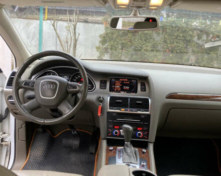 Білий Ауді Ку 7, об'ємом двигуна 3 л та пробігом 214 тис. км за 13500 $, фото 68 на Automoto.ua