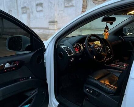 Белый Ауди Ку 7, объемом двигателя 3 л и пробегом 340 тыс. км за 17000 $, фото 1 на Automoto.ua