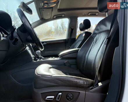 Ауді Ку 7 2011 у Києві на Automoto.ua Білий Ауді Ку 7, об'ємом двигуна 3 л та пробігом 230 тис. км за 12000 $, фото 15 на Automoto.ua